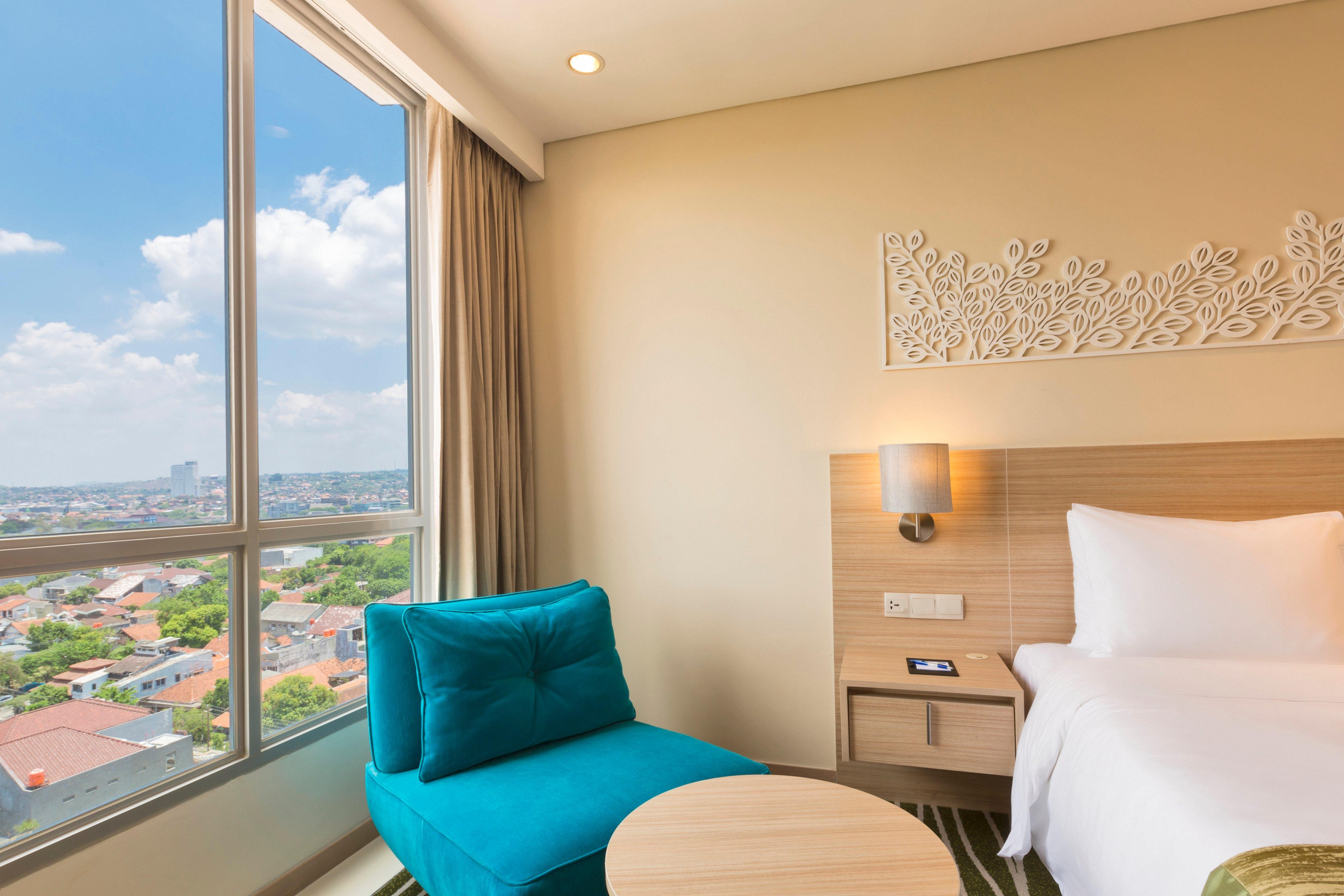 Holiday Inn Express Semarang Simpang Lima, an IHG Hotel Bagian luar foto